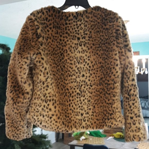 Lanshifei faux leopard fur jacket - Picture 5 of 6